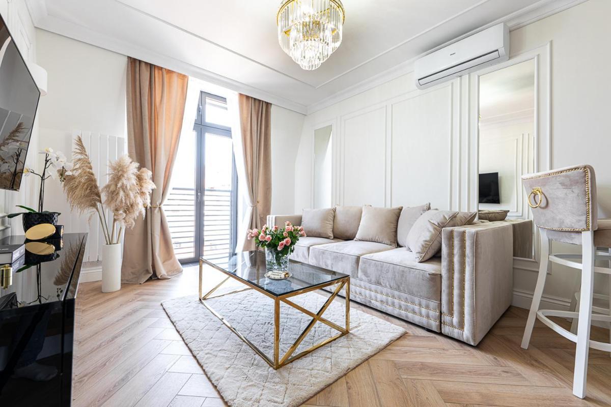 Gold Apartment Neustettin Exterior foto