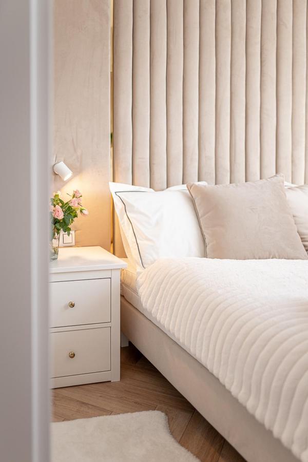 Gold Apartment Neustettin Exterior foto