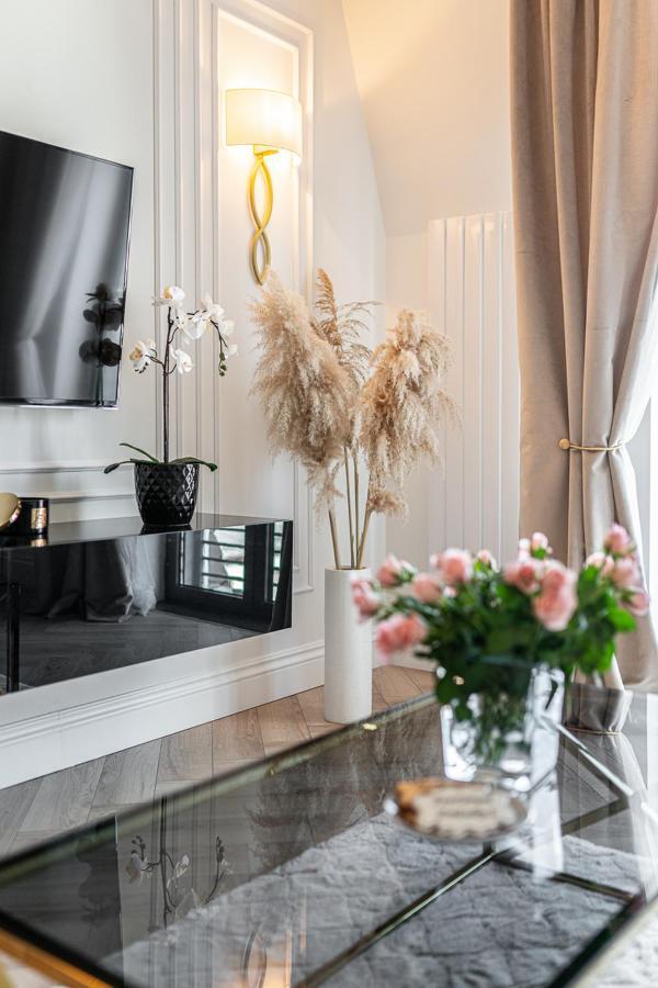 Gold Apartment Neustettin Exterior foto